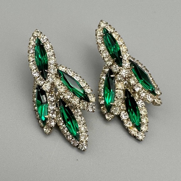 Green Rhinestone Marquis Pierced Earrings Vintage Unsigned - Picture 3 of 6
